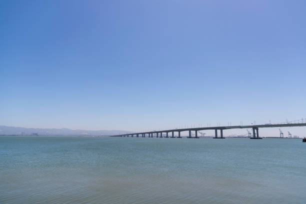 istock Port of Oakland 1003302852