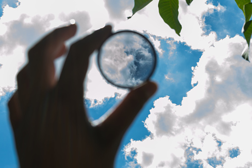 polarizing filter for camera looking at the sky