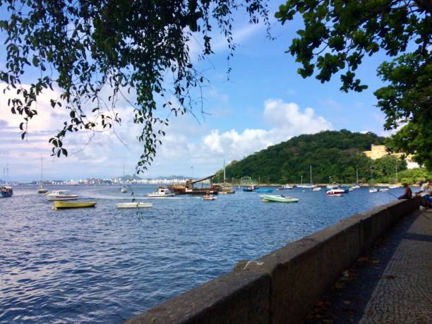 urca's wall - rio de janeiro, rj - urca imagens e fotografias de stock