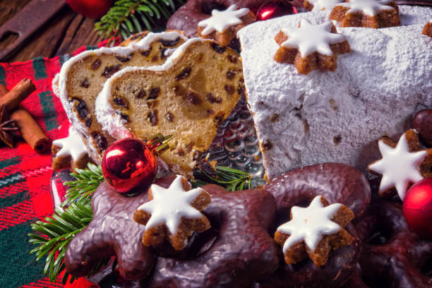 istock tasty Christmas Stollen 1003385680
