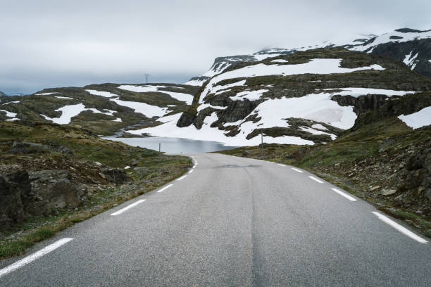 istock Bjorgavegen - mountain road in Norway 1003420830