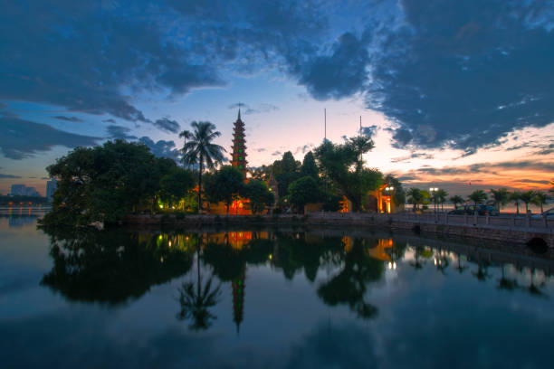 istock West lake Hanoi in Sunset 1003561728