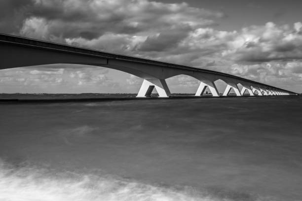 istock Zeeland bridge in the sun 1003578966