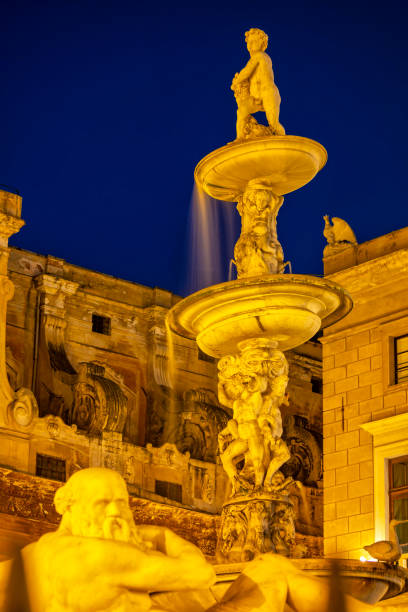 istock Fontana Pretoria at night. 1003660380