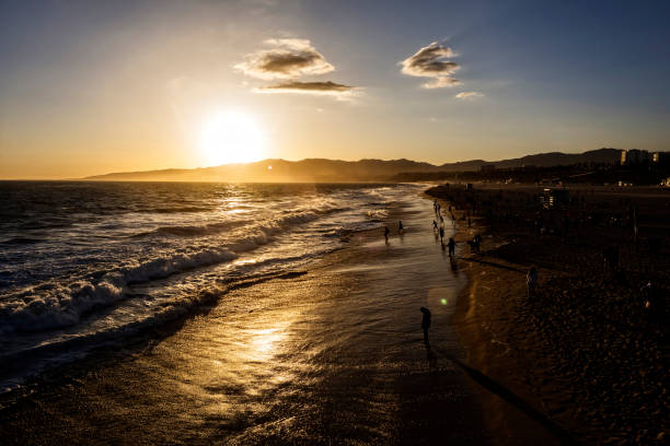 istock Sunset in Santa Monica 1003838958