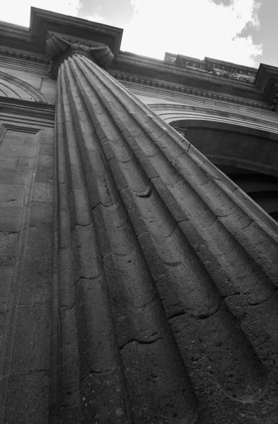 istock Angle perspective of Las Palmas Cathedral column in Gran Canaria 1003878408