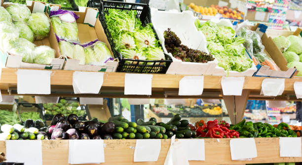 istock Showcase with vegetables in greengrocery 1003990816