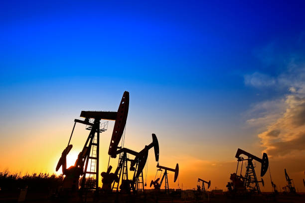 istock The oil pump, industrial equipment 1003997570