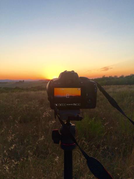 istock Photographing the Tuscan Sunset 1004029992