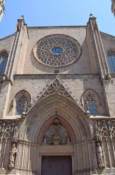 istock Church Santa Maria del Mar in Barcelona 1004041096