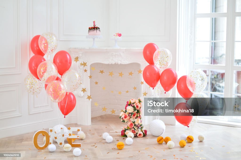 Birthday Decorations Ideas Balloons Red And White Stock Photo - Download  Image Now - iStock