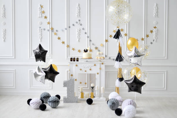 istock Birthday decorations. black balloons. 1004065820