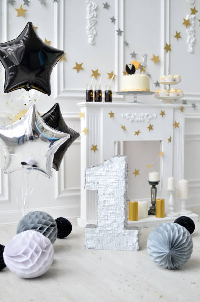 istock Birthday decorations. black balloons. 1004065884
