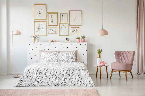 istock Feminine bedroom interior with gallery 1004109124