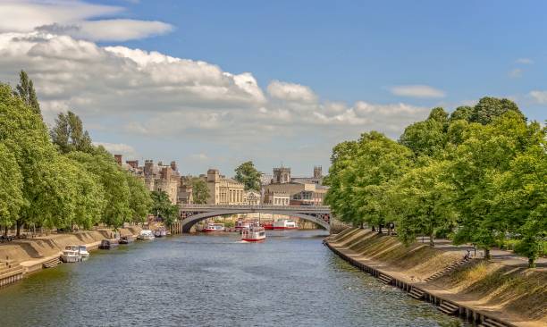 istock The River Ouse and Lendal Bridge. 1004122182