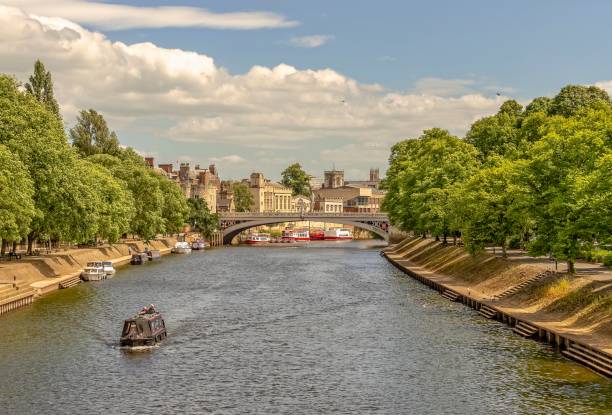 istock The River Ouse and Lendal Bridge. 1004122388
