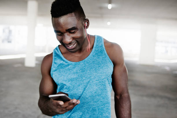 istock Solo workouts in the age of the app 1004194832