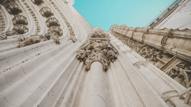 catedral de sevilha - architexture - fotografias e filmes do acervo