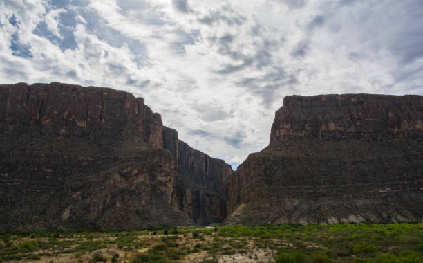 istock Rio Grande running through the Santa Elena Canyon 1004494382