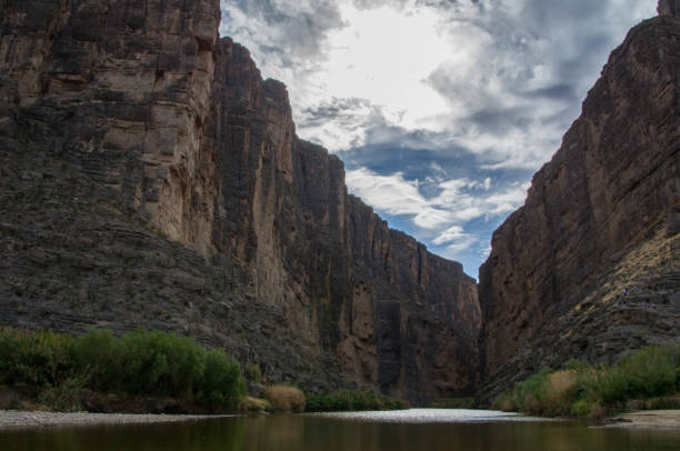 istock Rio Grande running through the Santa Elena Canyon 1004494462