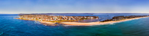 istock D The Entrance Sea 2 Shore close pan 1004542986