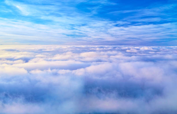 istock Sea of clouds 1004564250