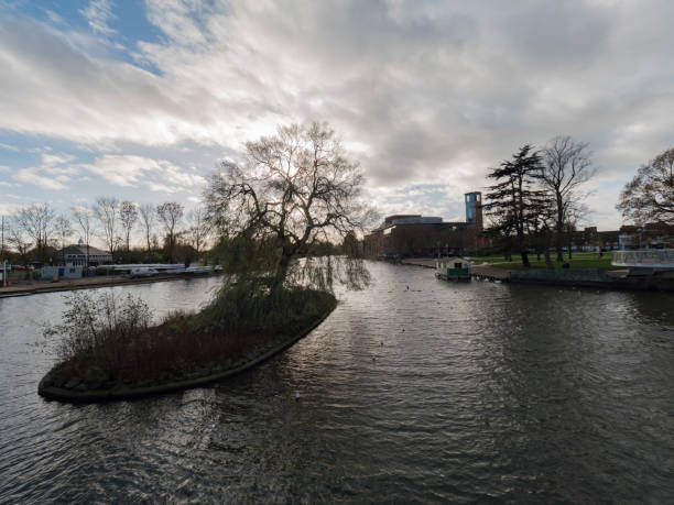 istock River Avon Stratford upon avon Warwickshire England UK 1004801002