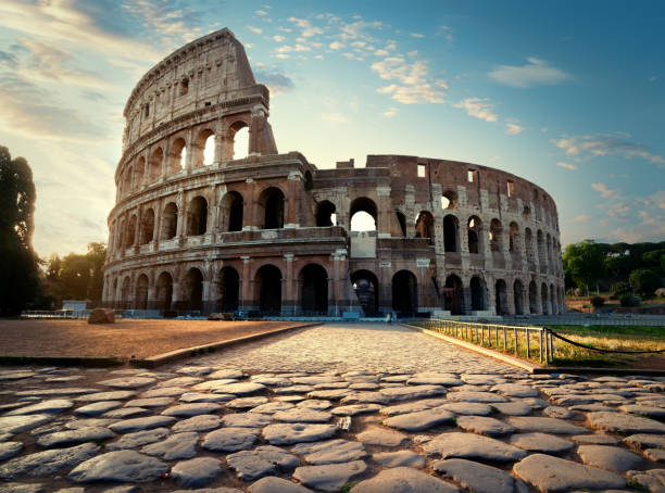 istock Road to Colosseum 1004901676