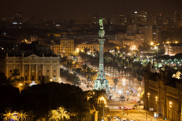ciudad de barcelona por la noche - port de barcelona catalonia spain barcelona city fotografías e imágenes de stock