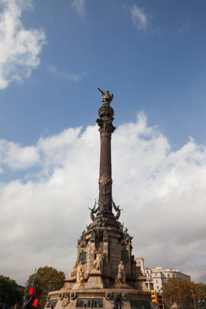 istock Columbus Monument in Barcelona 1004955036