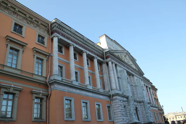 istock saint-petersburg 1005207110