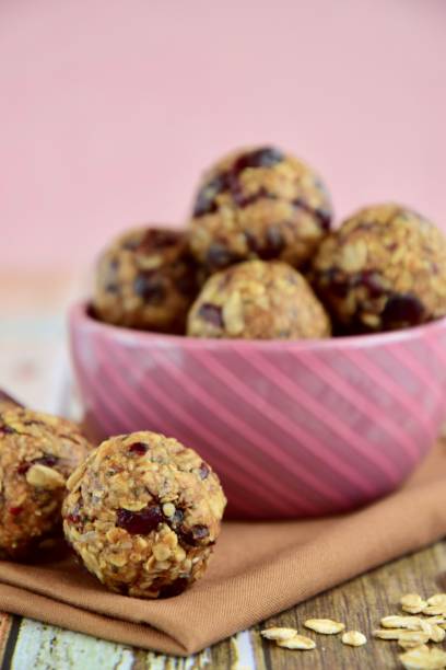 istock Oat cranberry almond energy balls 1005316388