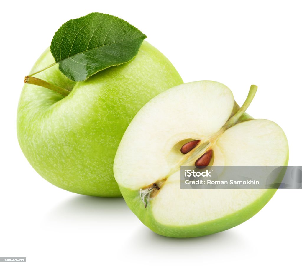 Frutas manzana verde medio y verde hoja aislados en blanco - Foto de stock de Manzana libre de derechos