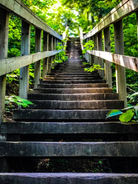 istock Descent / climb of stairs 1005412108