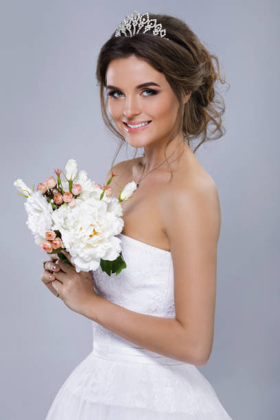 istock Portrait of young beautiful bride 1005463574