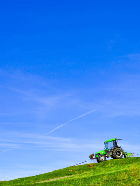 istock Truck on the hill 1005490344