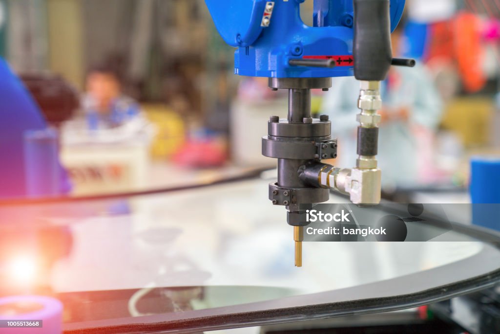 Automobile manufacturing, automotive glass coating technology Glue Stock Photo