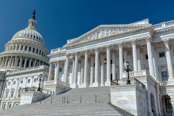 istock U.S. Capitol on Sunny Day 1005524364
