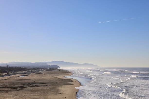 istock When earth met the sea 1005618264