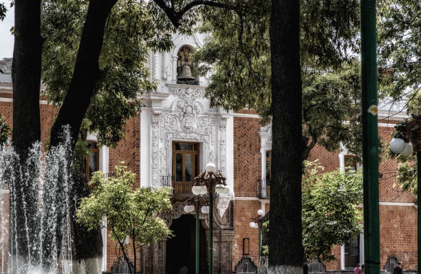 architettura tlaxcala - eagle tower foto e immagini stock