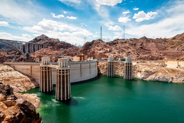 istock View of the Hoover Dam 1005700828