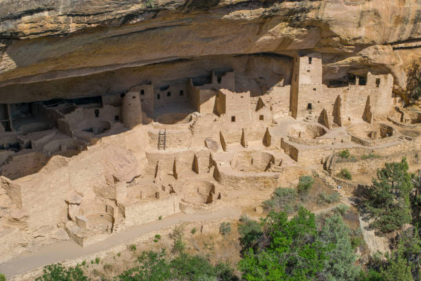 istock Mesa Verde Cliff Palace - Mesa Verde National Park 1005712428