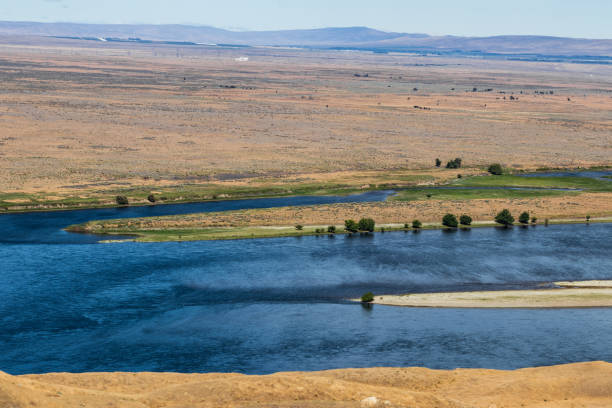 istock Eastern Washington Palouse vast expanse desert view Columbia River 1005725908