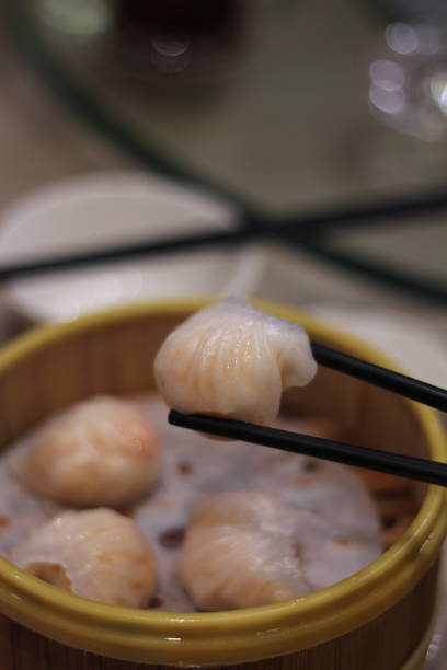 istock Singapore Har Gow, Chinese Dim Sum 1005790828