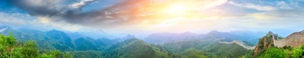 istock The Great Wall of China at sunrise 1005874738