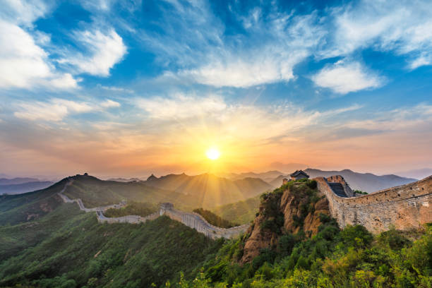 istock The Great Wall of China at sunrise 1005885616