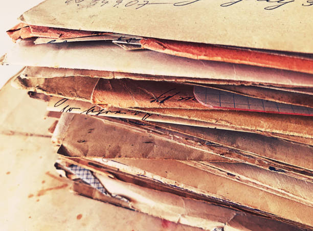istock Close up pile of old letters 1005893786