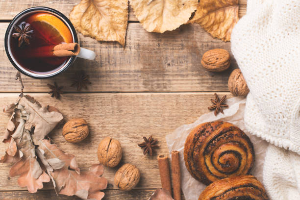 istock Traditional mulled wine in mug with pastry 1005918424