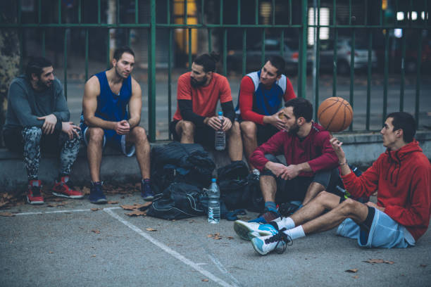 istock Streetball players 1005967146