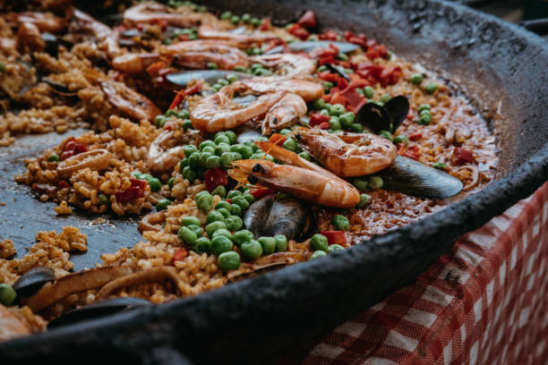 istock Close up of a freshly cooked seafood paella. 1006031596